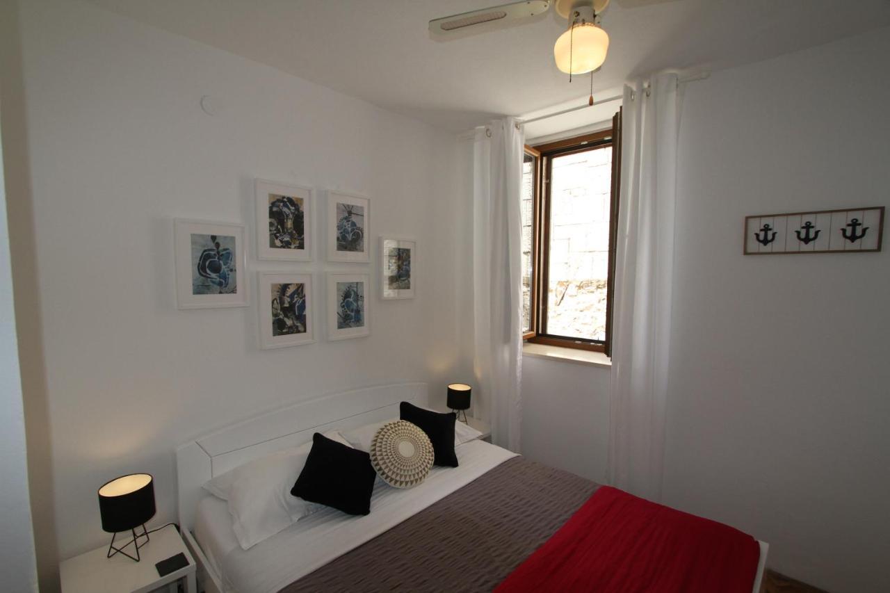 Guest house Palace De Lupis-guest House Hvar Town